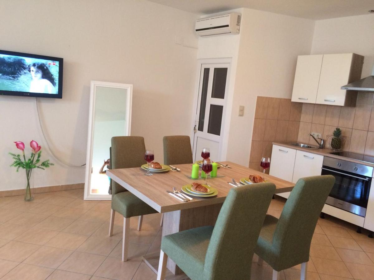 Studio Trogir Romina Daire Plano Dış mekan fotoğraf